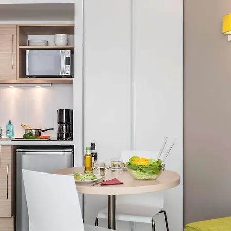 Adagio Access Reuilly Aparthotel 3*