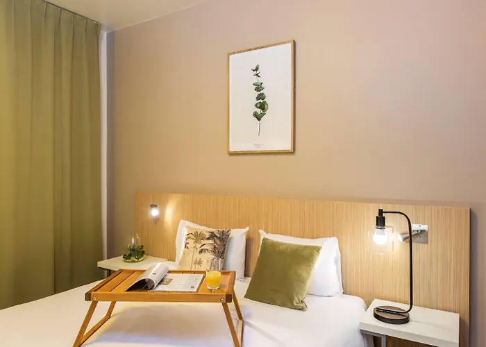 Adagio Access Reuilly