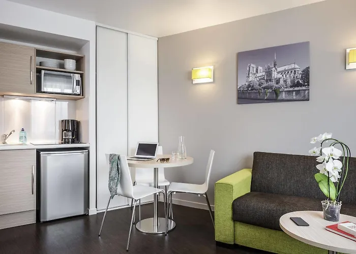 Adagio Access Reuilly Aparthotel 3*