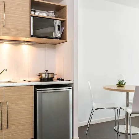 מלון דירות Adagio Access Reuilly 3*