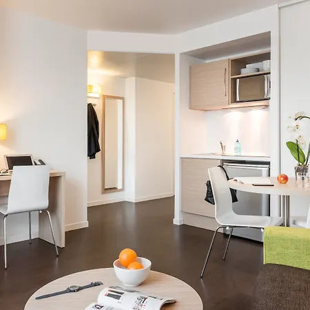 מלון דירות Adagio Access Reuilly 3*